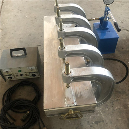 發(fā)貨啦，發(fā)貨啦 10臺(tái)皮帶硫化機(jī)再次發(fā)往新疆克拉瑪依