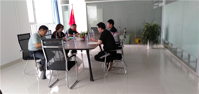 熱烈歡迎濟(jì)寧市委宣傳部、仙營(yíng)街道辦領(lǐng)導(dǎo)蒞臨中重智能公司調(diào)研指導(dǎo)