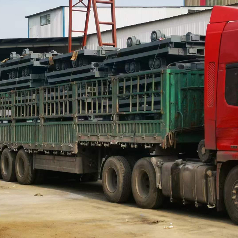 中重智能一批平板車(chē)發(fā)往河北邢臺(tái)